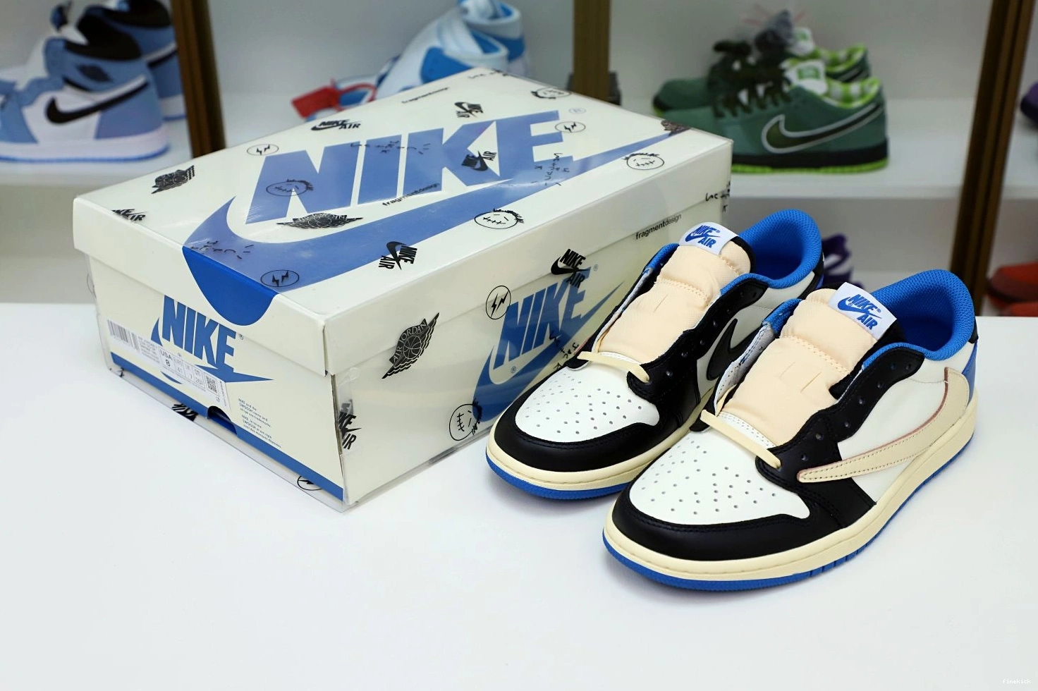 X FRAGMENT DESIGN AIR SCOTT JORDAN TRAVIS LOW X 1 1211